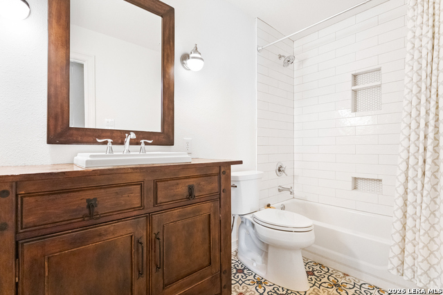2538 Somerall Property Photo 22