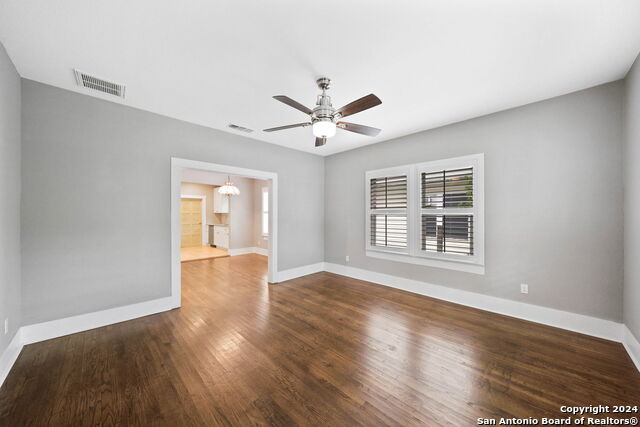 206 W High Ave Property Photo 6