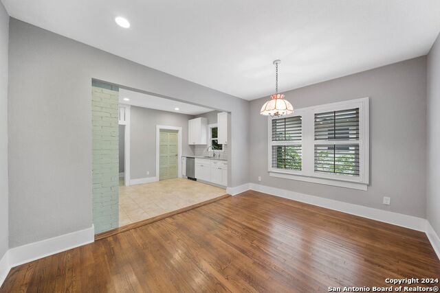 206 W High Ave Property Photo 15