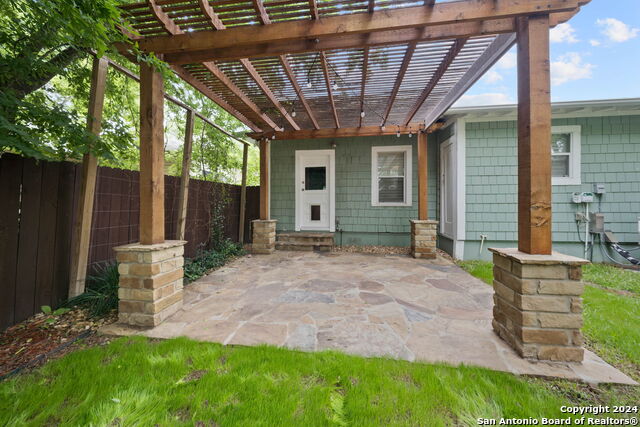 206 W High Ave Property Photo 27