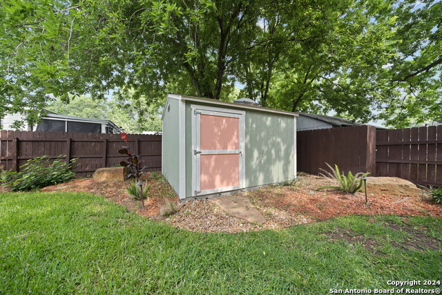 206 W High Ave Property Photo 31