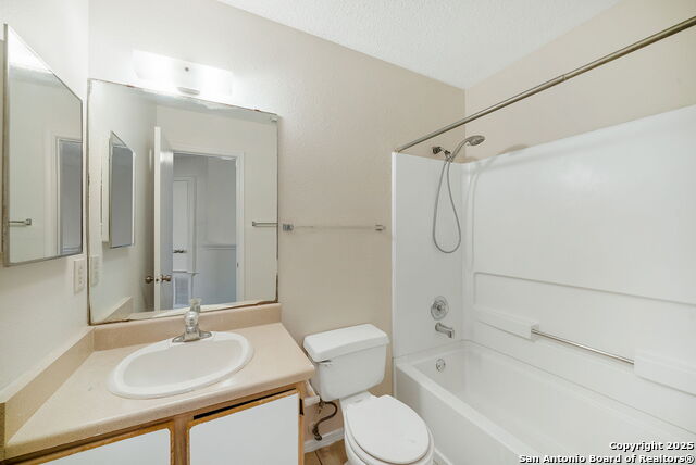 2010 Muddy Peak Dr Property Photo 33