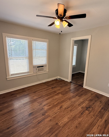 203 E Rosewood Property Photo 5