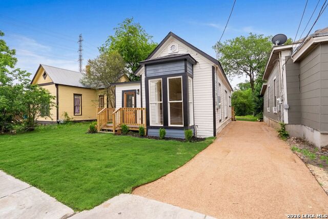 1122 N Pine St Property Photo 3