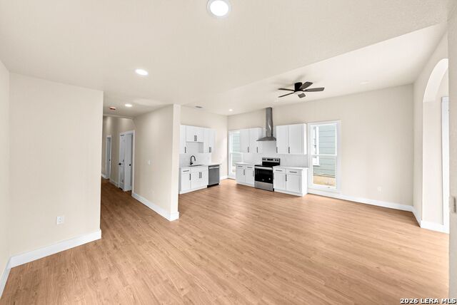 1122 N Pine St Property Photo 4