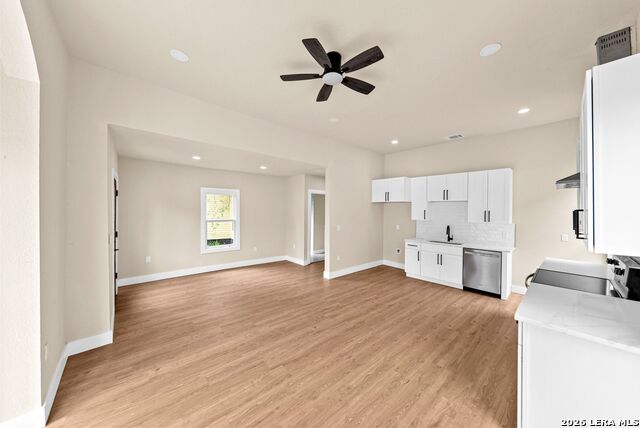 1122 N Pine St Property Photo 9