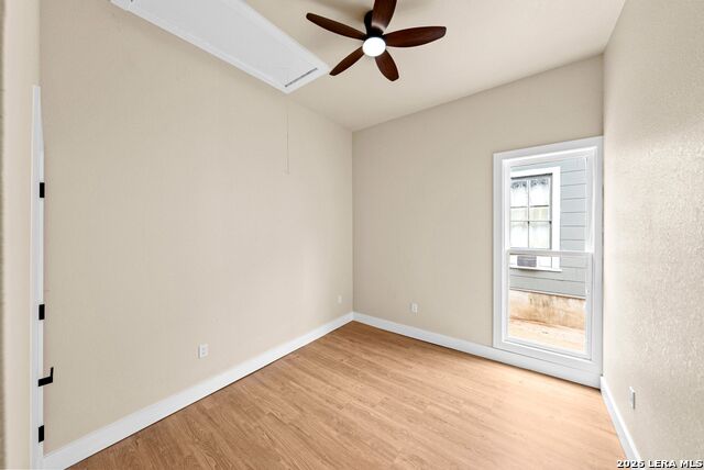 1122 N Pine St Property Photo 16