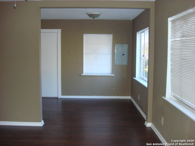 814 Prado St Property Photo 3