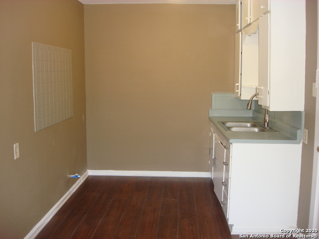 814 Prado St Property Photo 6