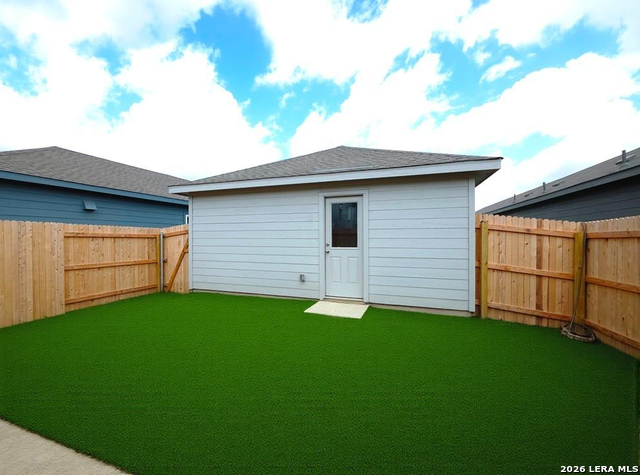 8628 Eucalyptus Hls Property Photo 3