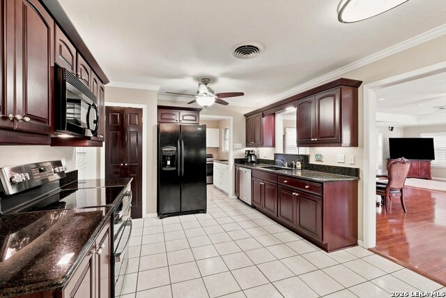 202 Mesa Alta St Property Photo 14