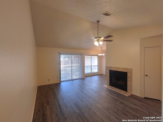 7315 Gallery Ridge Property Photo 3