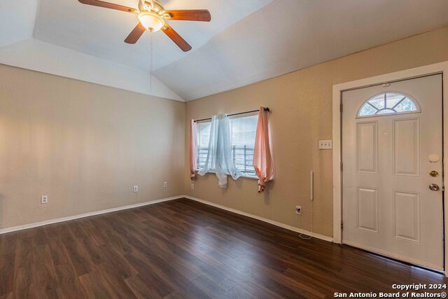 120 Nelson Ave Property Photo 6