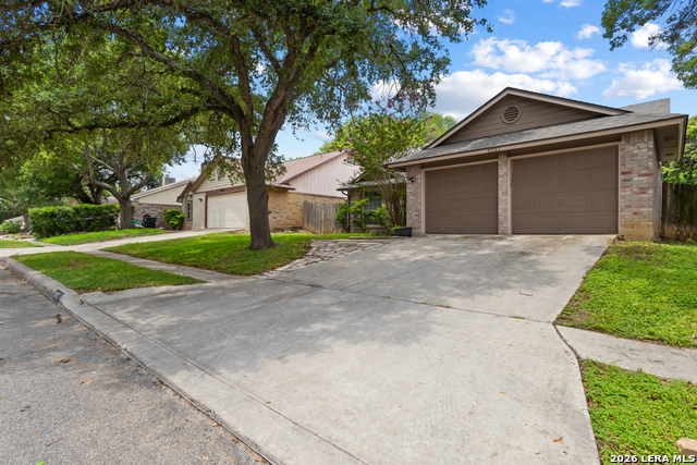 8007 Forest Crossing Property Photo 5