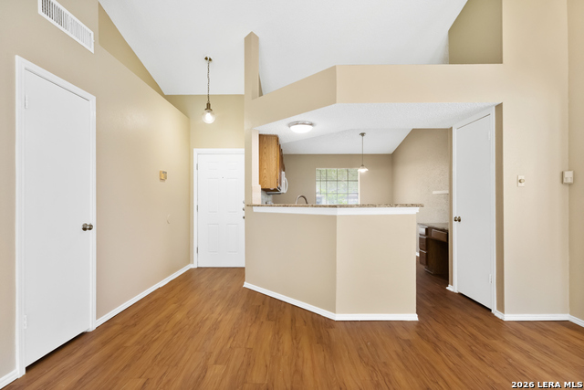 8007 Forest Crossing Property Photo 8