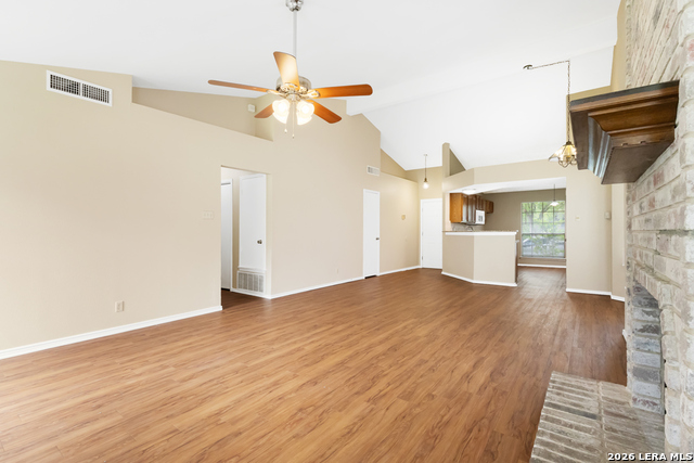8007 Forest Crossing Property Photo 14