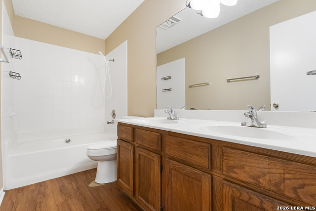 8007 Forest Crossing Property Photo 17