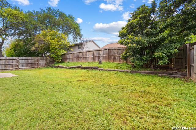 8007 Forest Crossing Property Photo 24
