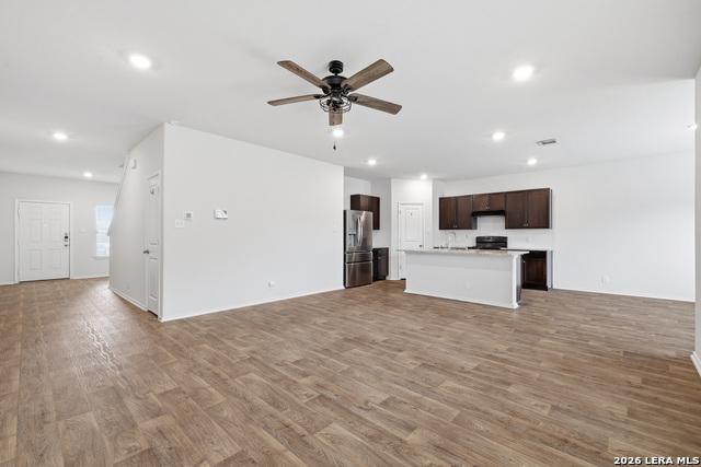 6630 Greensleeves Property Photo 7