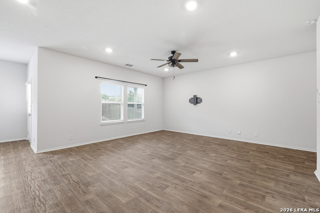 6630 Greensleeves Property Photo 9