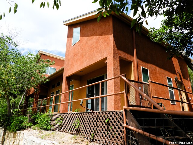 696 Faurie Rd Property Photo 3