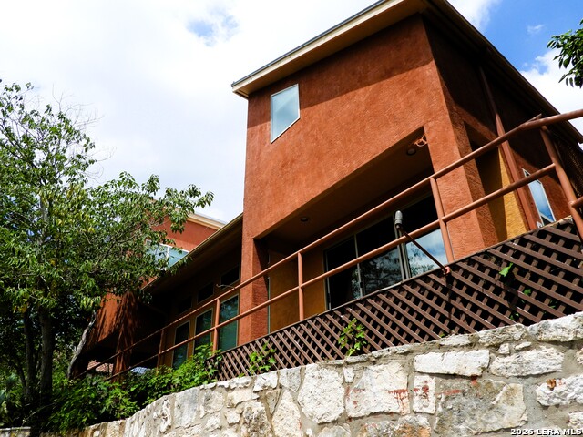 696 Faurie Rd Property Photo 4