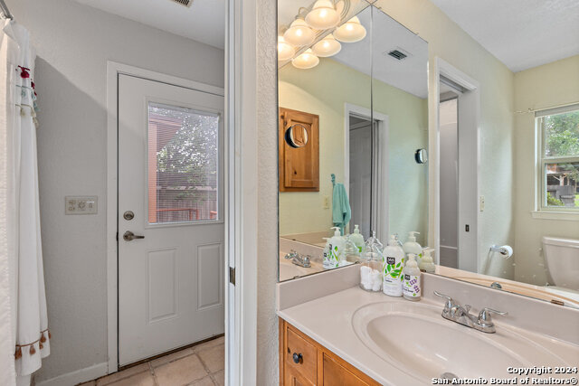 696 Faurie Rd Property Photo 14