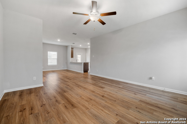 9234 Foxing Blfs Property Photo 2