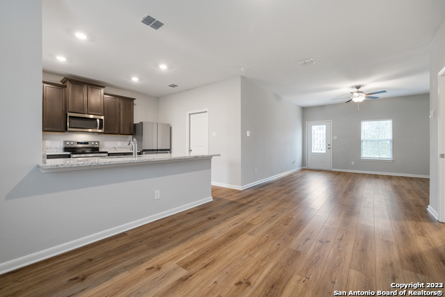 9234 Foxing Blfs Property Photo 3