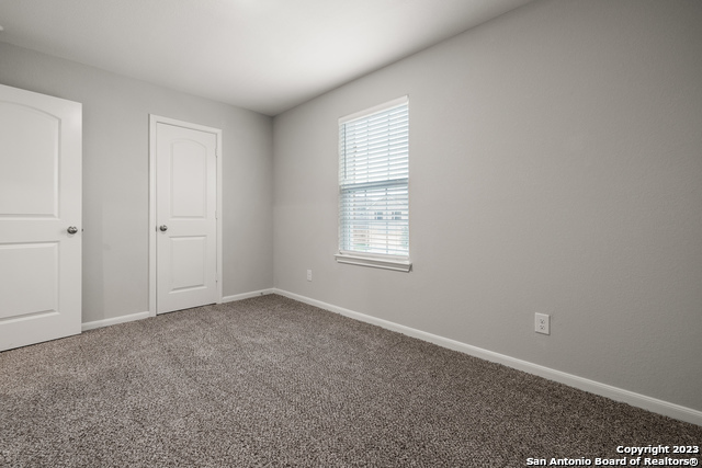 9234 Foxing Blfs Property Photo 12