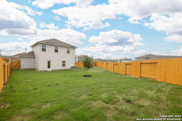 9234 Foxing Blfs Property Photo 15