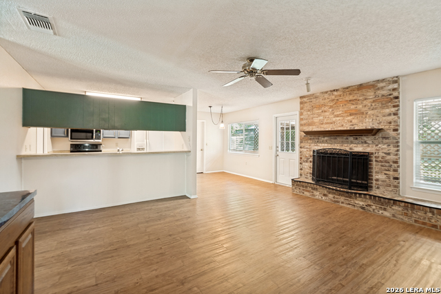 16006 Eagleway St Property Photo 3