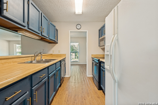 16006 Eagleway St Property Photo 7