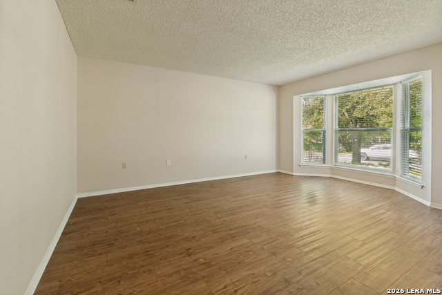 16006 Eagleway St Property Photo 11