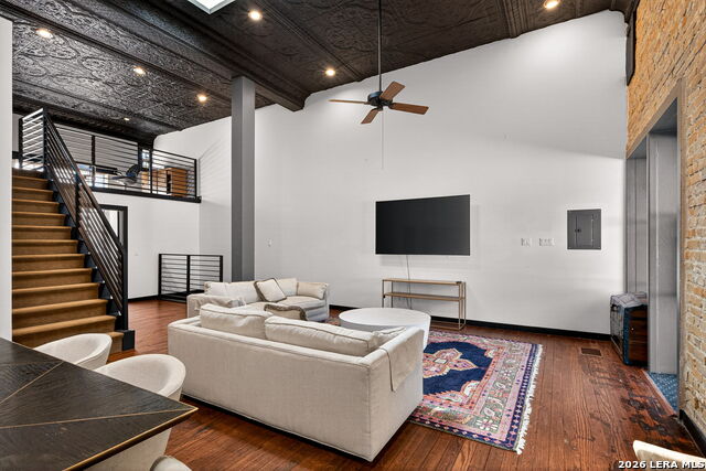 612 High Property Photo 8