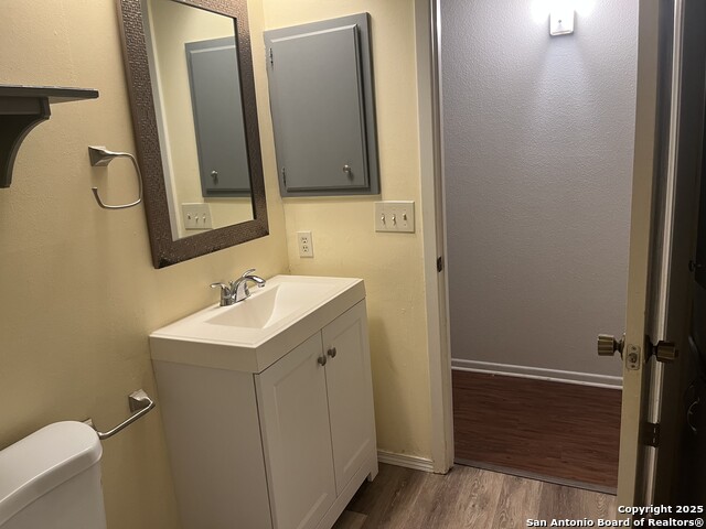 1819 Babcock Rd Property Photo 7