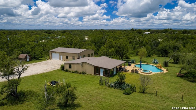 714 Veterans Dr Property Photo 1