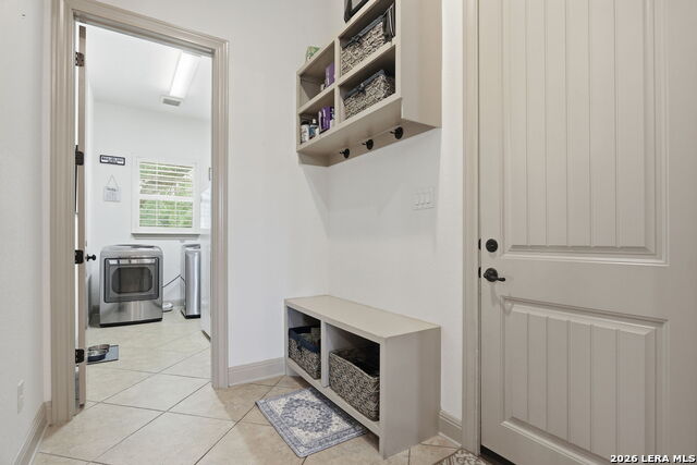 563 Solms Frst Property Photo 32