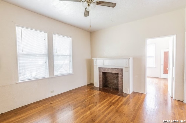 329 W Huisache Ave Property Photo 4