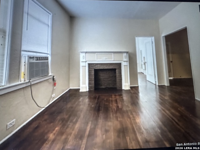 329 W Huisache Ave Property Photo 9
