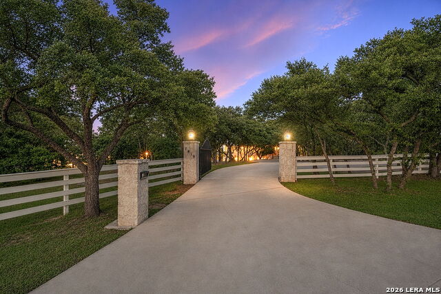 7419 Secretariat Ln Property Photo 4