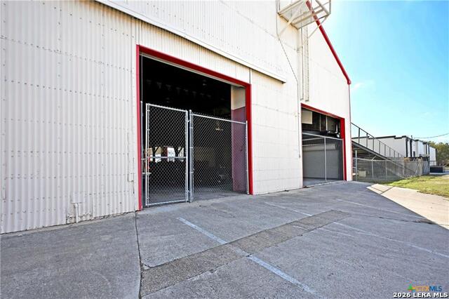 1127 Bowie Property Photo 4