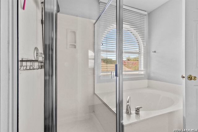 9915 Sandlet Trl Property Photo 17