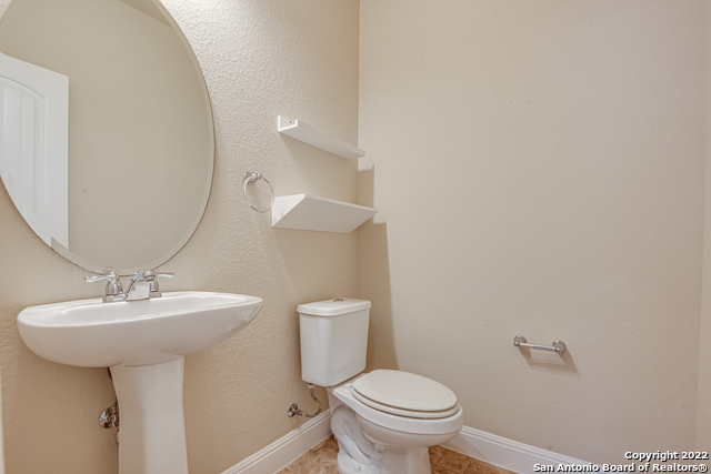 562 White Canyon Property Photo 5