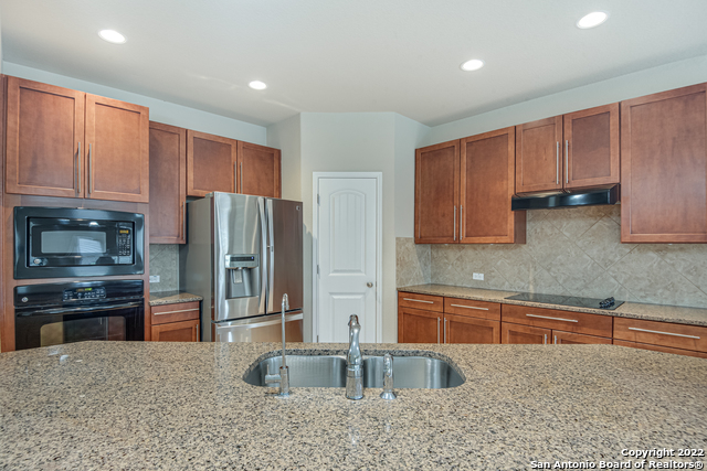 562 White Canyon Property Photo 12