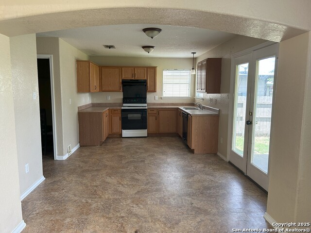 2126 Hollow Circle Property Photo 3