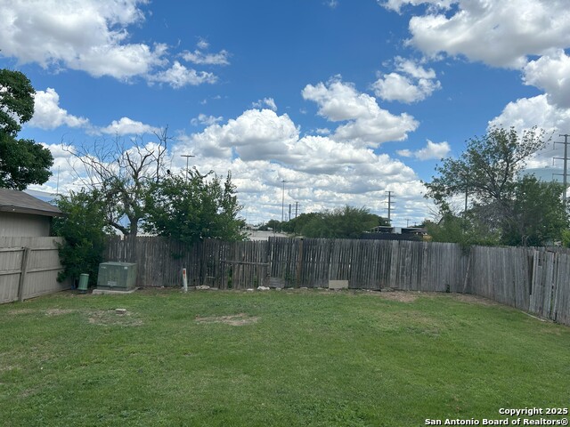 2126 Hollow Circle Property Photo 15