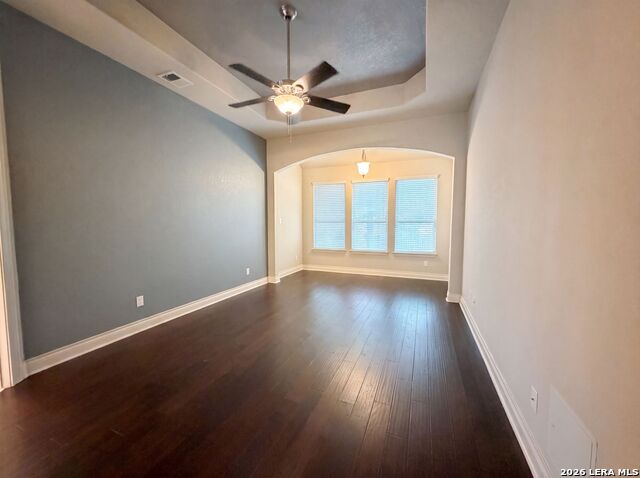 1058 Cedar Glen Dr Property Photo 8