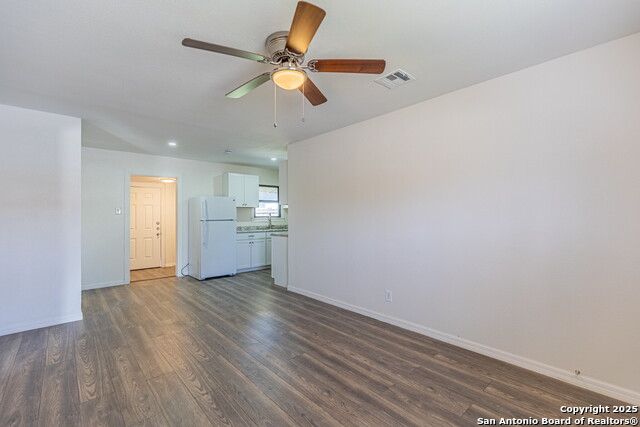 131 Harald Property Photo 5