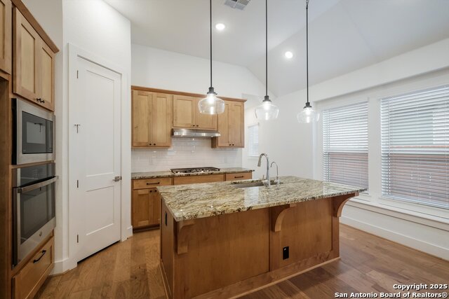 1020 Easy Gruene Property Photo 9